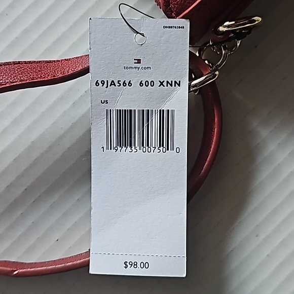 Tommy hilfiger purse - Picture 8 of 8